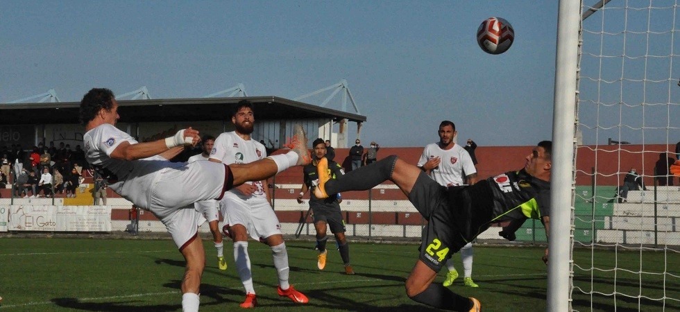 Il gol di Pilastro contro l'Union Clodiense (foto di Carmelo Ossanna) Il gol di Pilastro contro l'Union Clodiense (foto di Carmelo Ossanna)